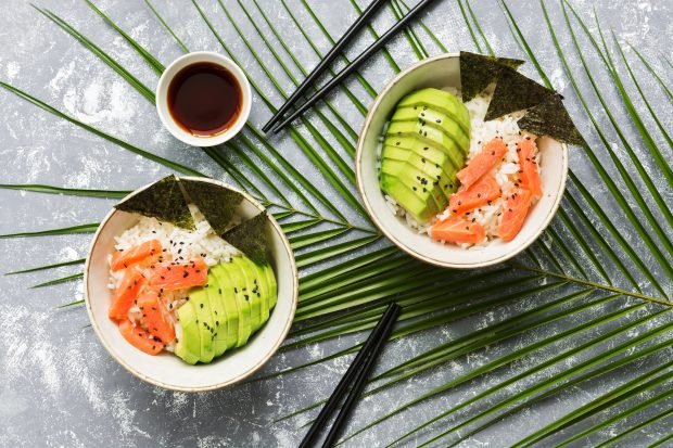 Poke with salmon and avocado