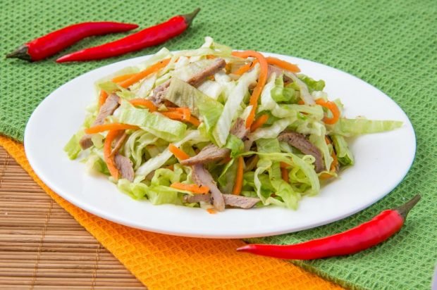 Salad with pork, Peking cabbage and Korean carrots is a simple and delicious recipe, how to cook step by step