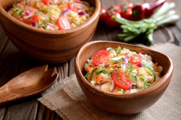 Homemade salad with Peking cabbage and vegetables