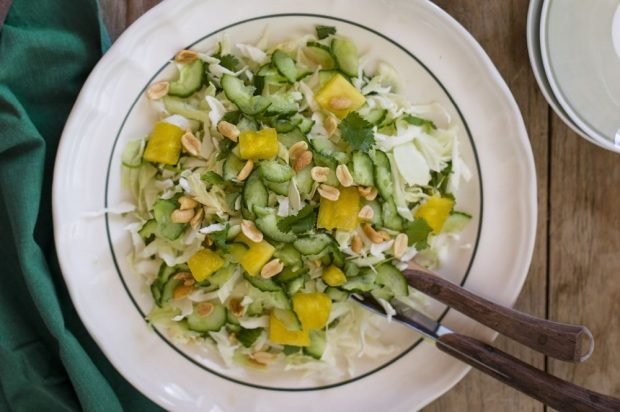 Cabbage, cucumber and pineapple salad is a simple and delicious recipe, how to cook step by step