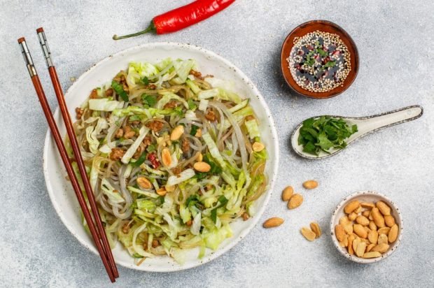 Spicy salad with funchosa, Peking cabbage and nuts