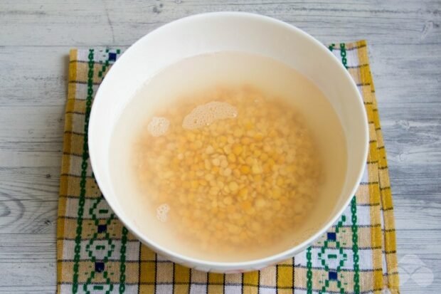 Pea soup with crackers: photo of recipe preparation, step 1