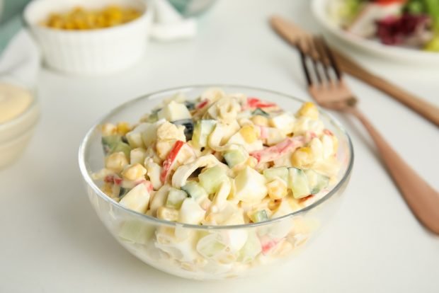 Crab salad with squid is a simple and delicious recipe, how to cook step by step