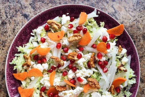 Salad with cottage cheese and Peking cabbage 