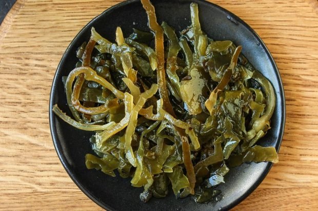 Seaweed salad without vinegar 