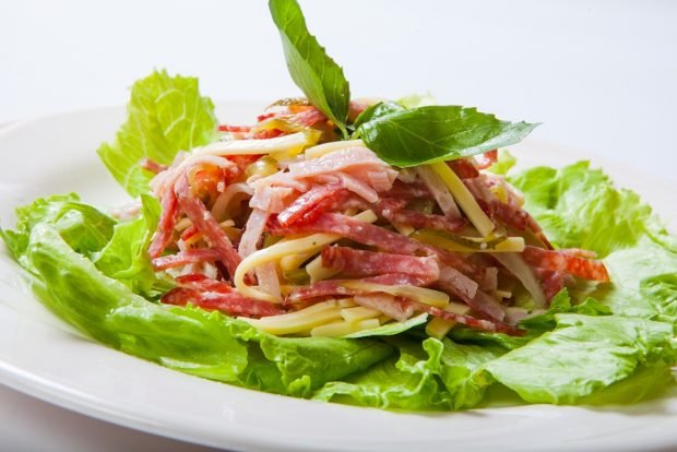 Salad with ham and sausage is a simple and delicious recipe, how to cook step by step