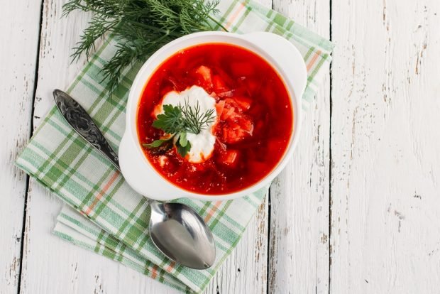 Borscht with chicken