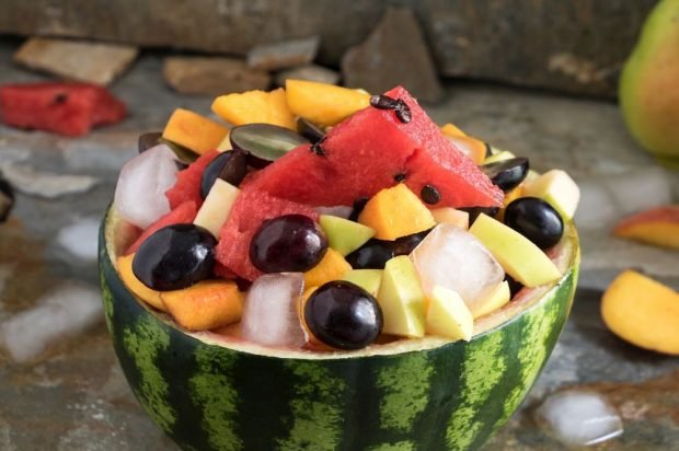 Fruit salad in watermelon 