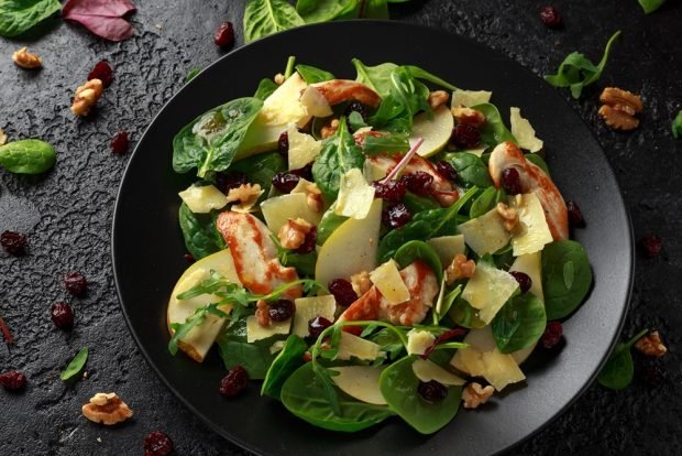 Chicken and pear salad is a simple and delicious recipe, how to cook step by step