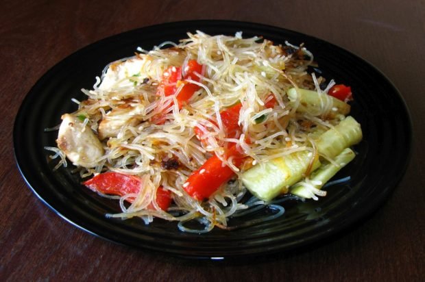 Thai salad with funchosa, chicken, cucumbers and bell pepper