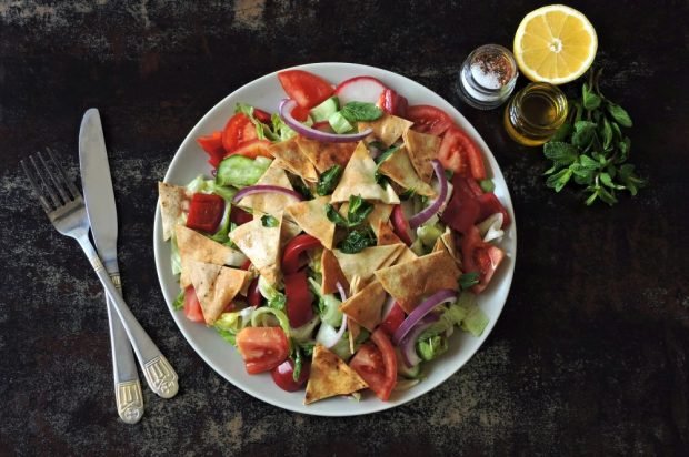 Fatouche bread salad is a simple and delicious recipe for cooking step by step