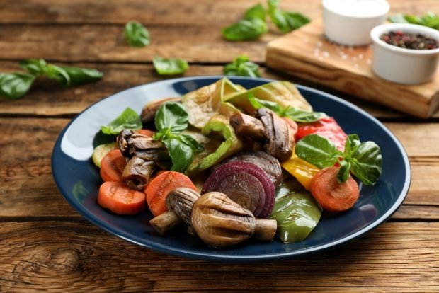 Grilled mushroom salad