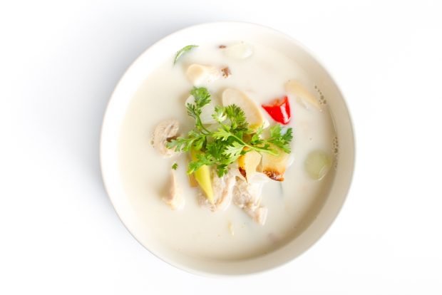 Milk soup with chicken and chili