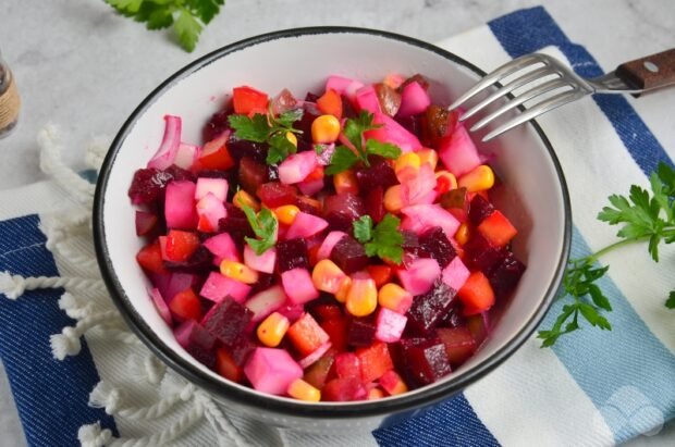 Vinaigrette with corn – a simple and delicious recipe with photos (step by step)