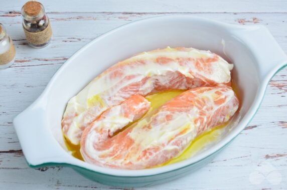 Salmon with lemon and honey in the oven: photo of recipe preparation, step 4