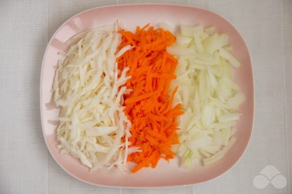 Cabbage stewed as in the dining room: photo of recipe preparation, step 1