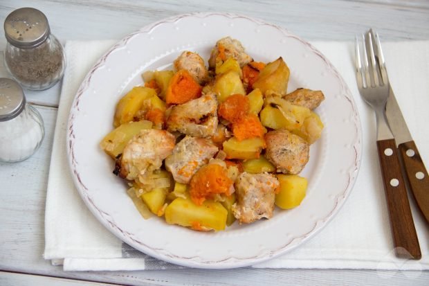 Turkey, potato and pumpkin stew in the oven