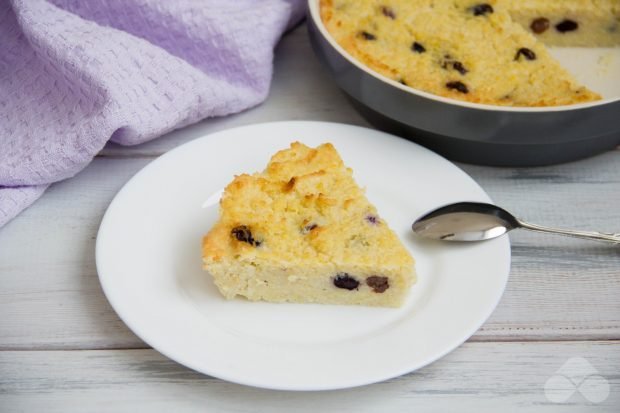 Millet casserole with raisins