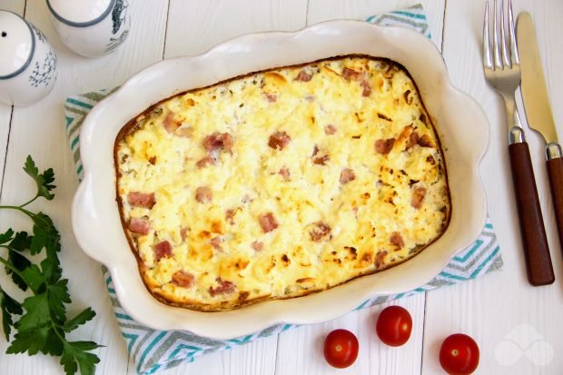 Omelet with ricotta and ham in the oven