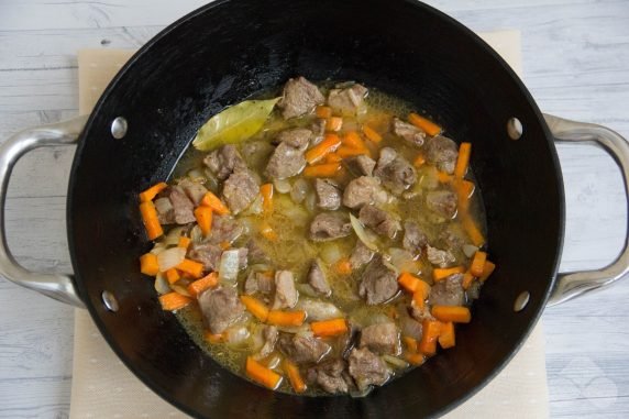 Vegetable stew with lamb and green peas: photo of recipe preparation, step 5