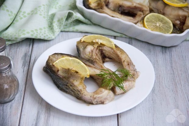 Carp slices in the oven