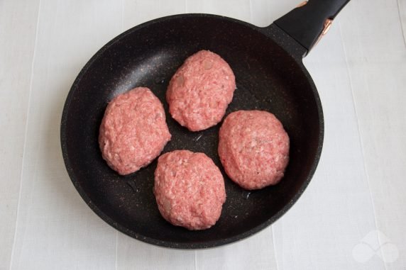 Cutlets with semolina: photo of recipe preparation, step 5