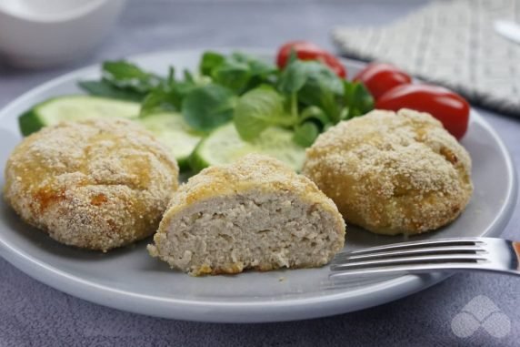 Minced pork cutlets with cottage cheese: photo of recipe preparation, step 8