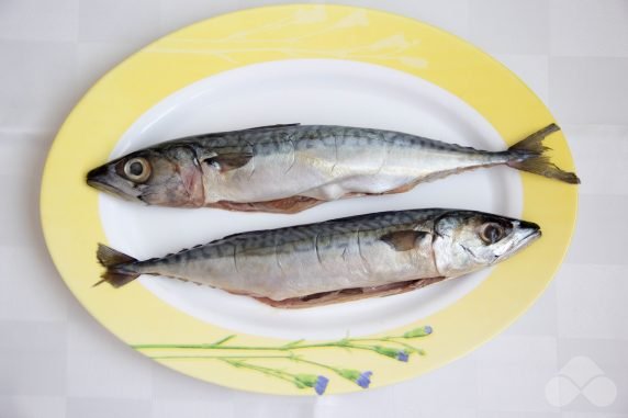 Whole mackerel in the oven: photo of recipe preparation, step 1