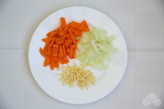 Pilaf with pork in a slow cooker: photo of recipe preparation, step 2