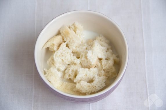 Pozharsky cutlets with butter: photo of recipe preparation, step 1