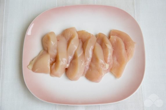 Tender chicken breast chops: photo of recipe preparation, step 1