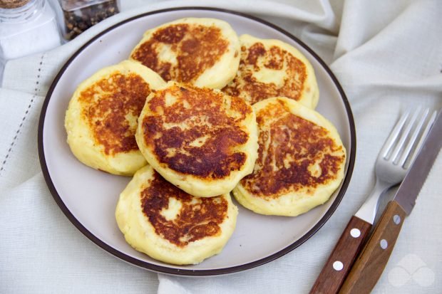 Boiled potato pancakes