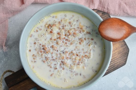 Buckwheat porridge with milk: photo of recipe preparation, step 4