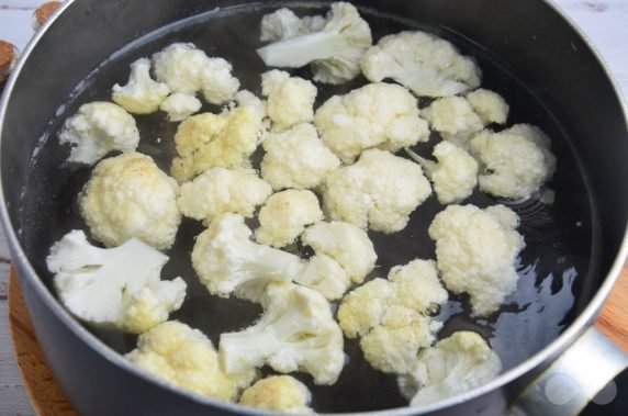 Lean stew with cauliflower: photo of recipe preparation, step 2