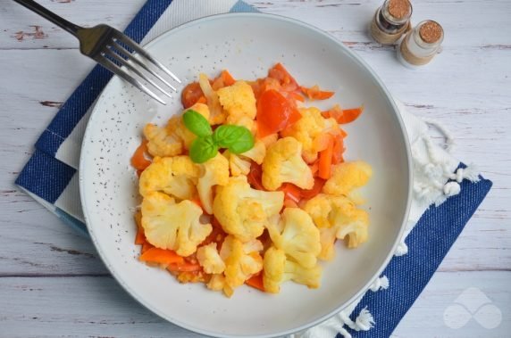 Lean stew with cauliflower: photo of recipe preparation, step 6