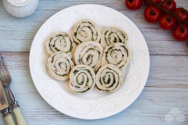 Chicken fillet roll with spices in the oven