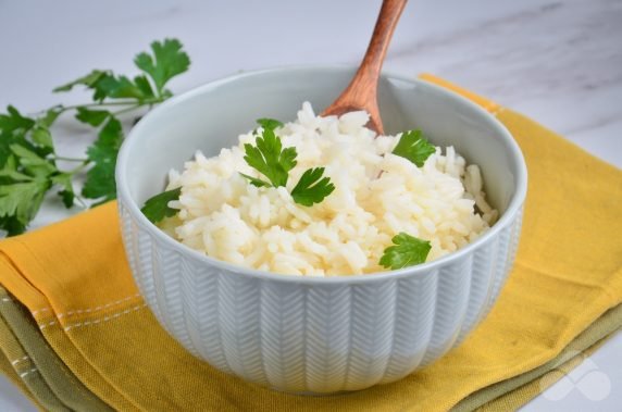 Crumbly rice in a slow cooker: photo of recipe preparation, step 4