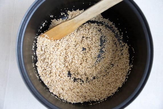 Quinoa in a slow cooker: photo of recipe preparation, step 2