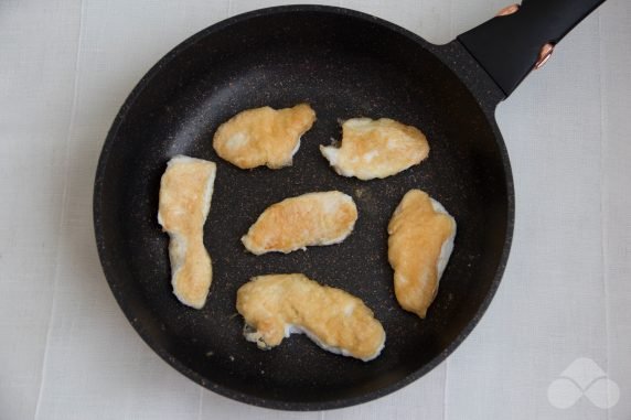 Chicken fillet in protein batter: photo of recipe preparation, step 7