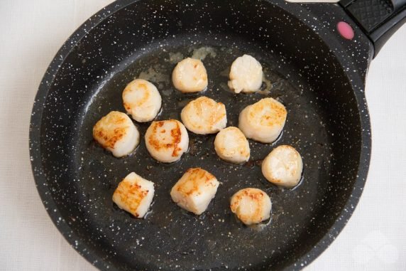 Fried scallops: photo of recipe preparation, step 3