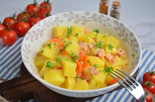 Potato stew with sausage