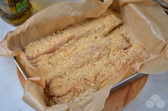 Breaded pollock in the oven: photo of recipe preparation, step 3