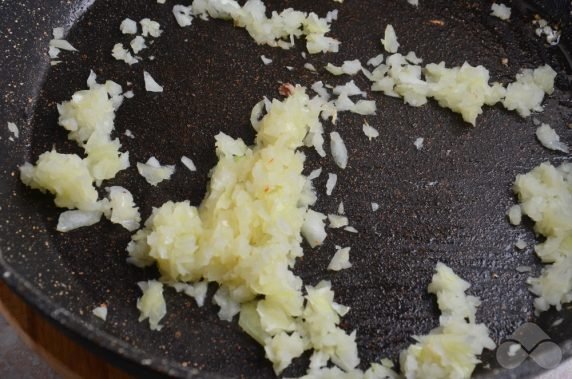 Cutlets in tomato sauce: photo of recipe preparation, step 5