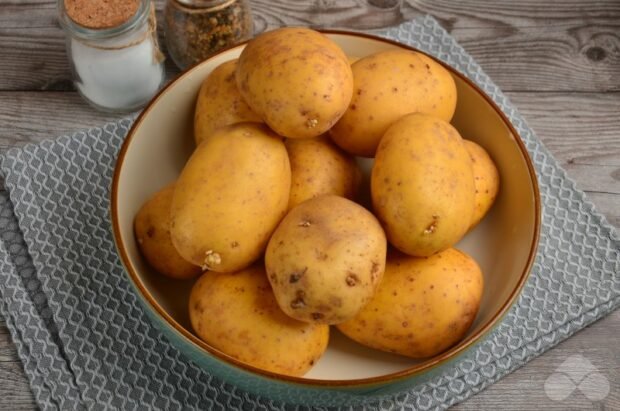 Rustic potatoes in the oven: photo of recipe preparation, step 1