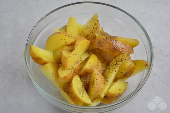 Rustic potatoes with parmesan: photo of recipe preparation, step 2