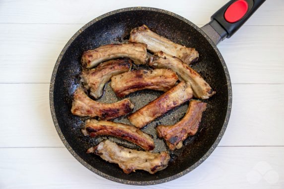 Pork ribs with soy sauce, mustard and honey: photo of recipe preparation, step 3