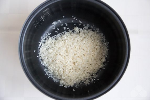 Sweet rice porridge in a slow cooker: photo of recipe preparation, step 1