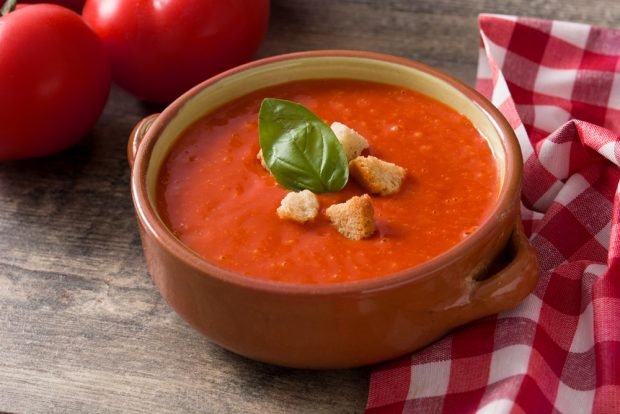 Tomato puree soup 