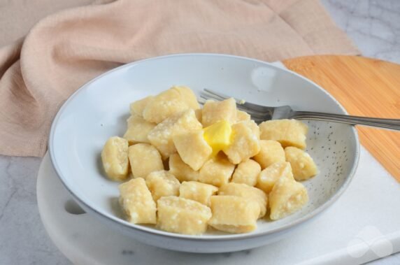 Sweet lazy dumplings with cottage cheese: photo of recipe preparation, step 5