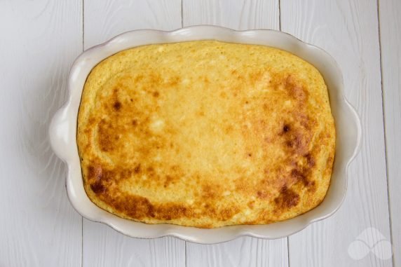 Lush cottage cheese casserole: photo of recipe preparation, step 6